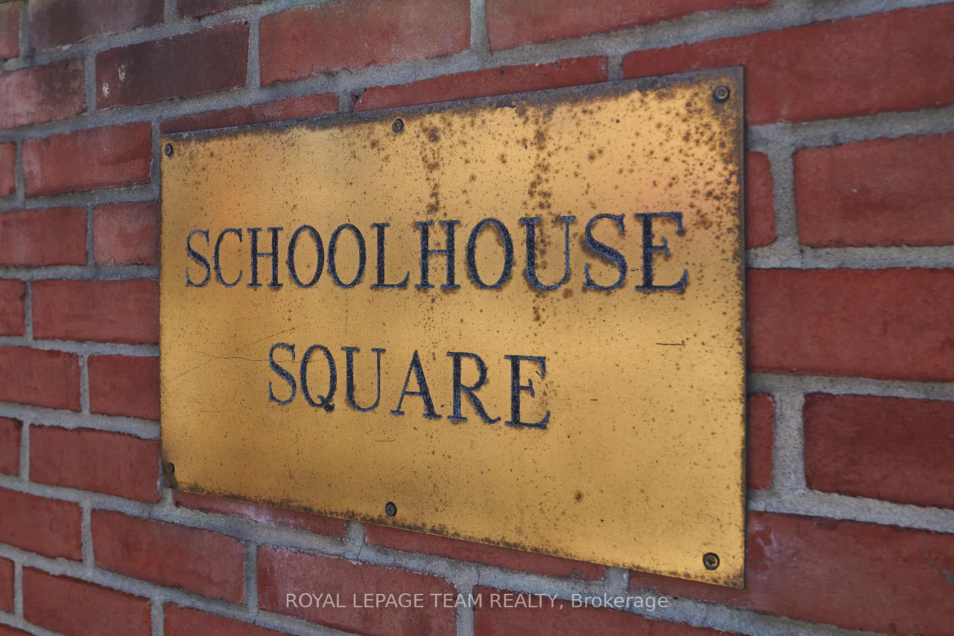 Photo 37 of 15 Schoolhouse Private, Ottawa, Lindenlea — HOMEH