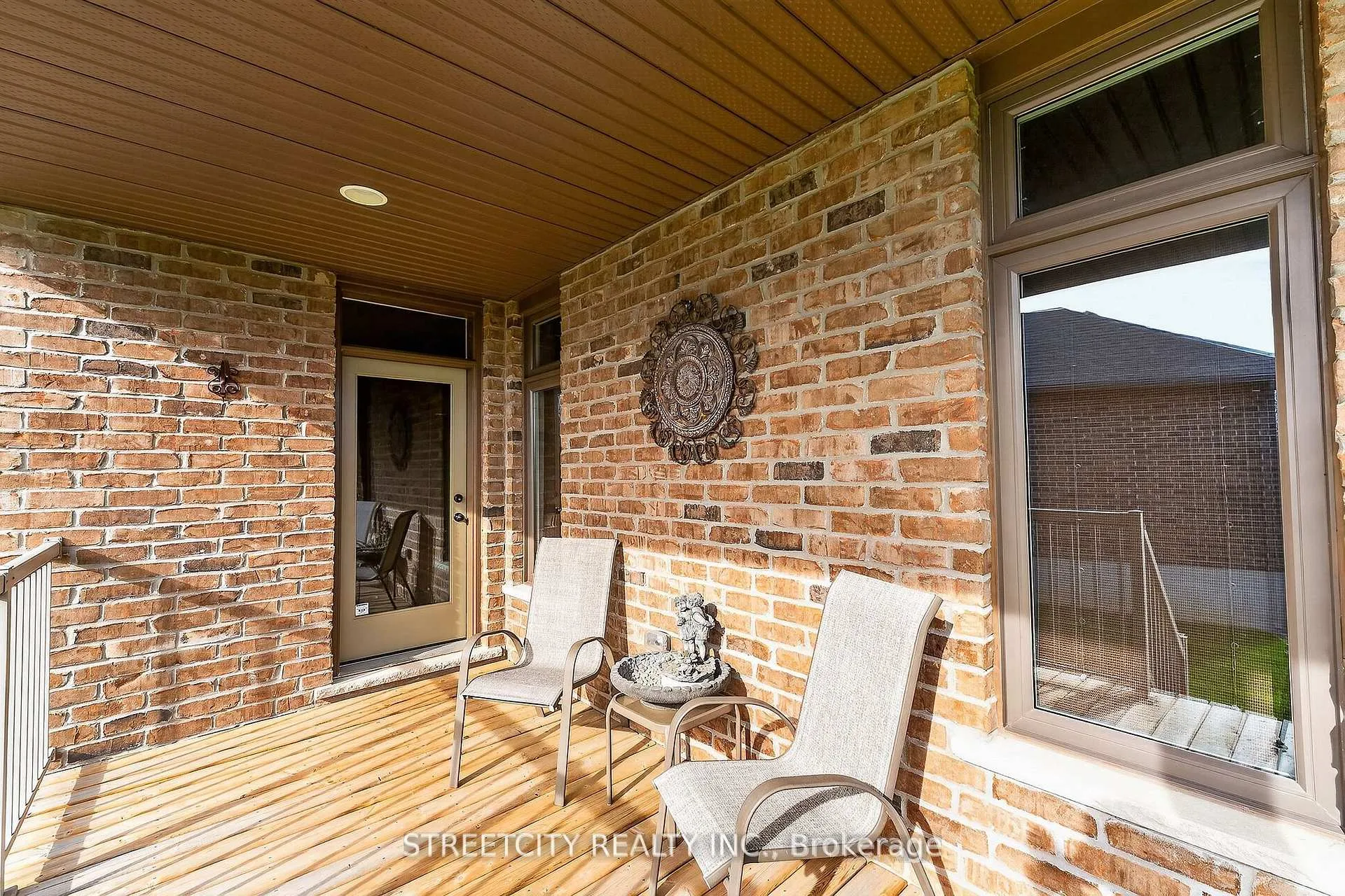 Photo 8 of 74 Westlake Drive, St. Thomas — HOMEH