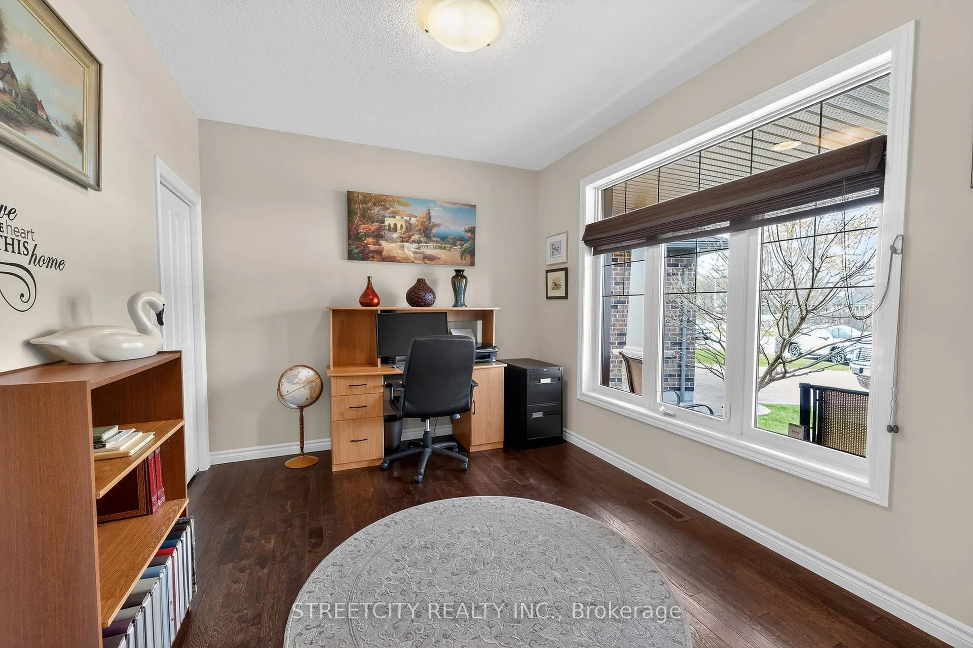 Photo 10 of 74 Westlake Drive, St. Thomas — HOMEH