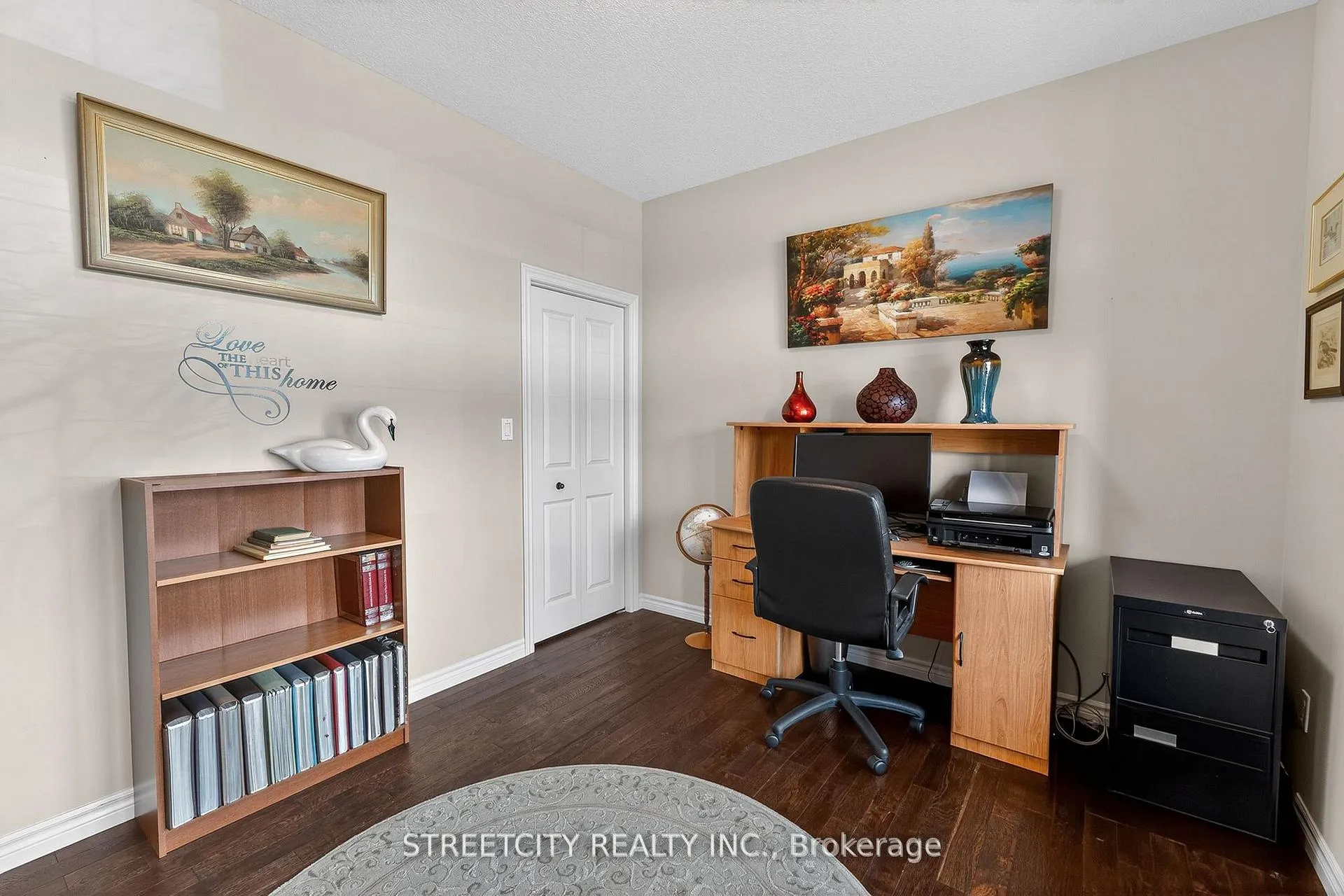 Photo 11 of 74 Westlake Drive, St. Thomas — HOMEH