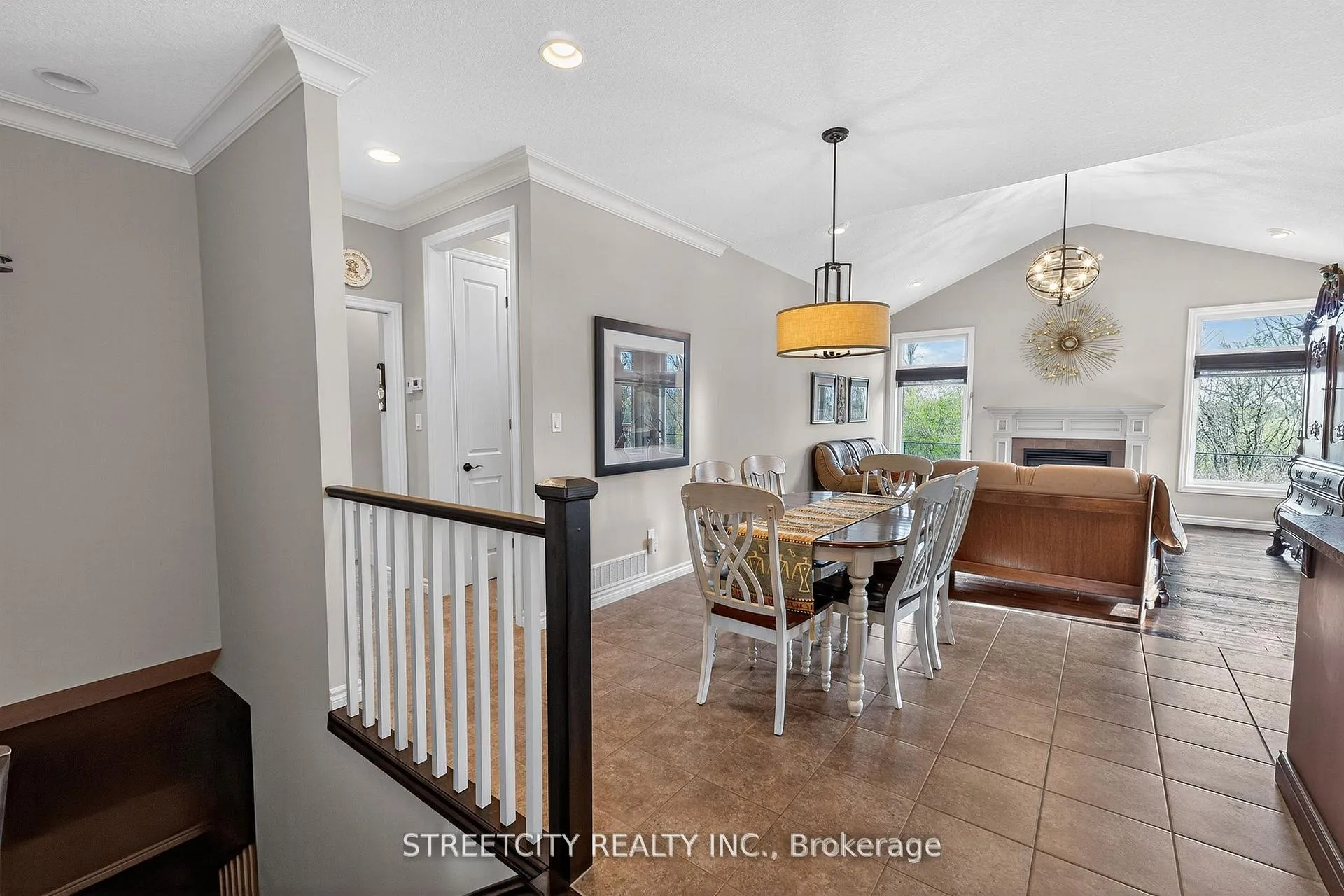 Photo 17 of 74 Westlake Drive, St. Thomas — HOMEH