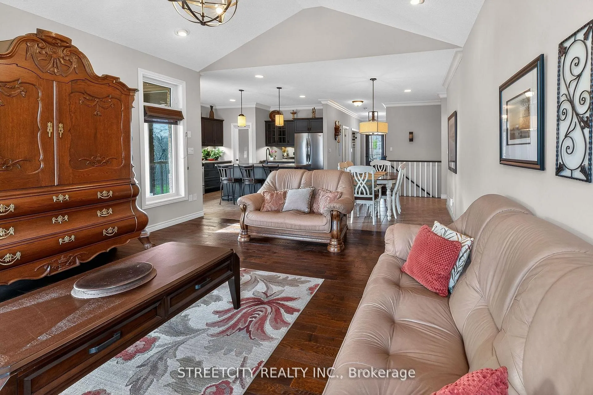Photo 18 of 74 Westlake Drive, St. Thomas — HOMEH