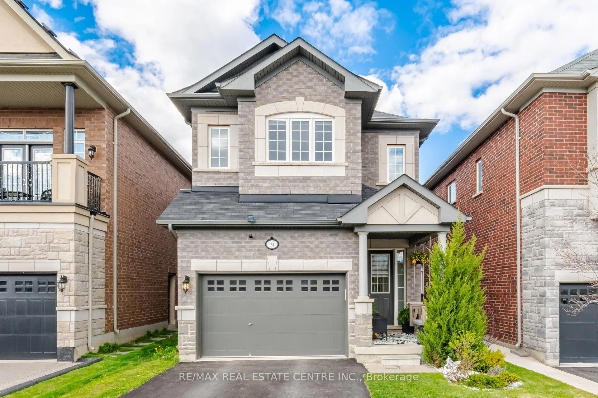 Photo 1 of 24 Duffel Crescent, Halton Hills, Georgetown — HOMEH