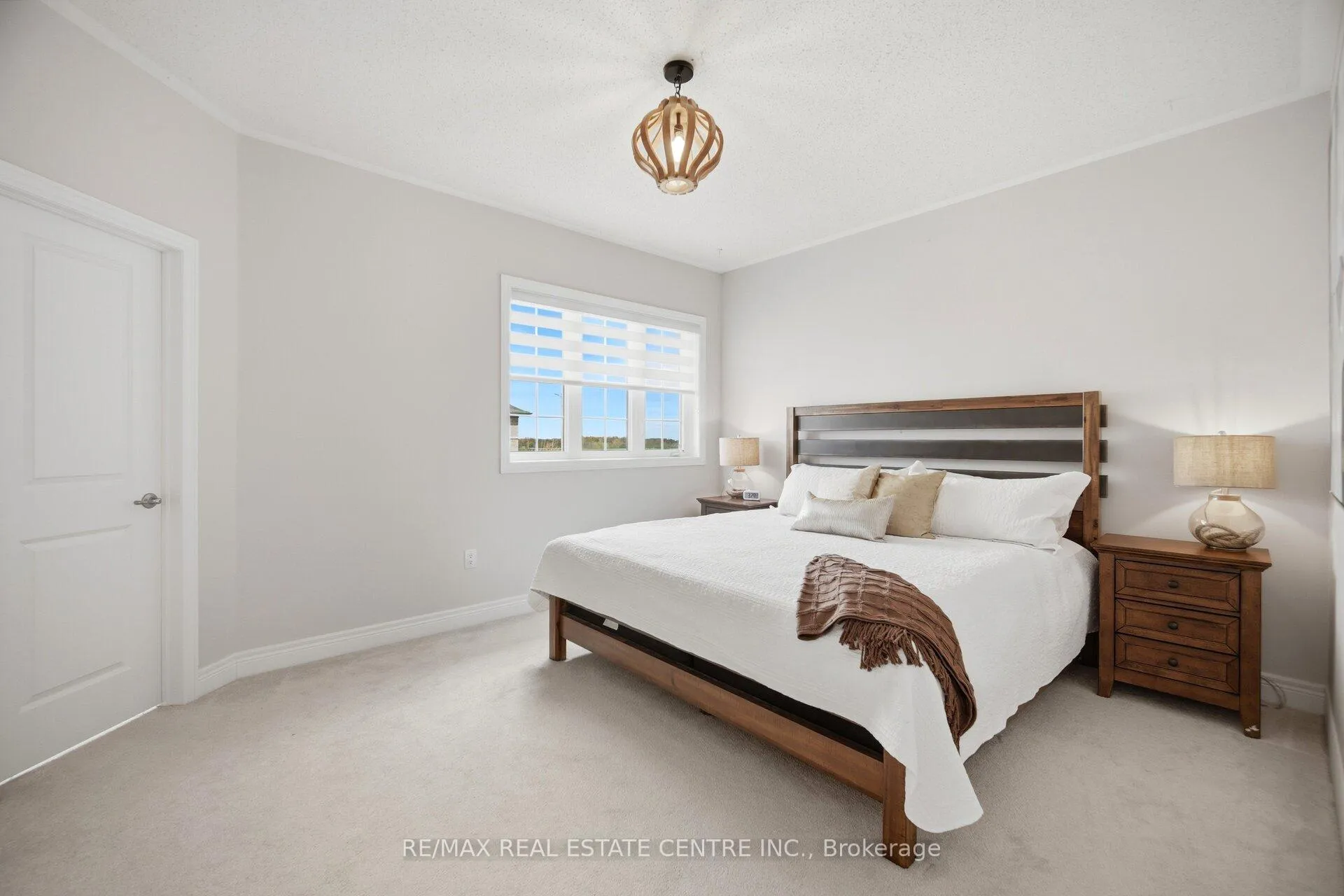 Photo 22 of 24 Duffel Crescent, Halton Hills, Georgetown — HOMEH