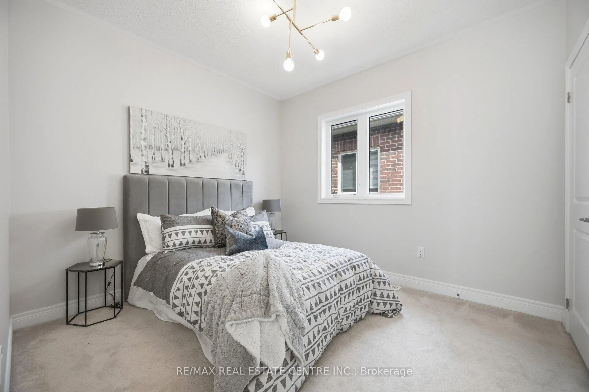 Photo 33 of 24 Duffel Crescent, Halton Hills, Georgetown — HOMEH