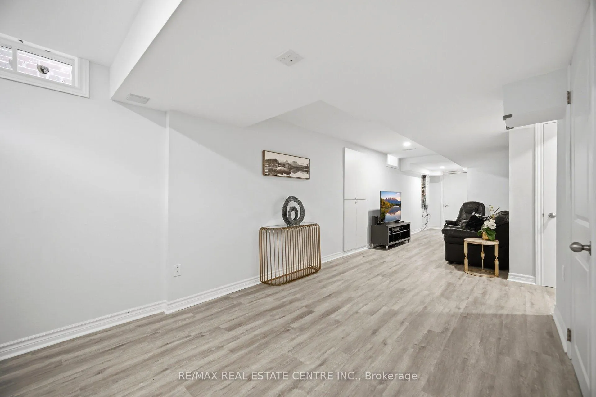 Photo 41 of 24 Duffel Crescent, Halton Hills, Georgetown — HOMEH