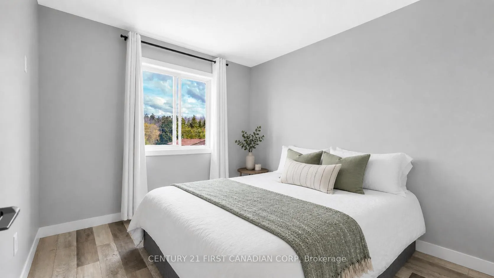 Photo 15 of 186 Hooper Street, St. Marys — HOMEH
