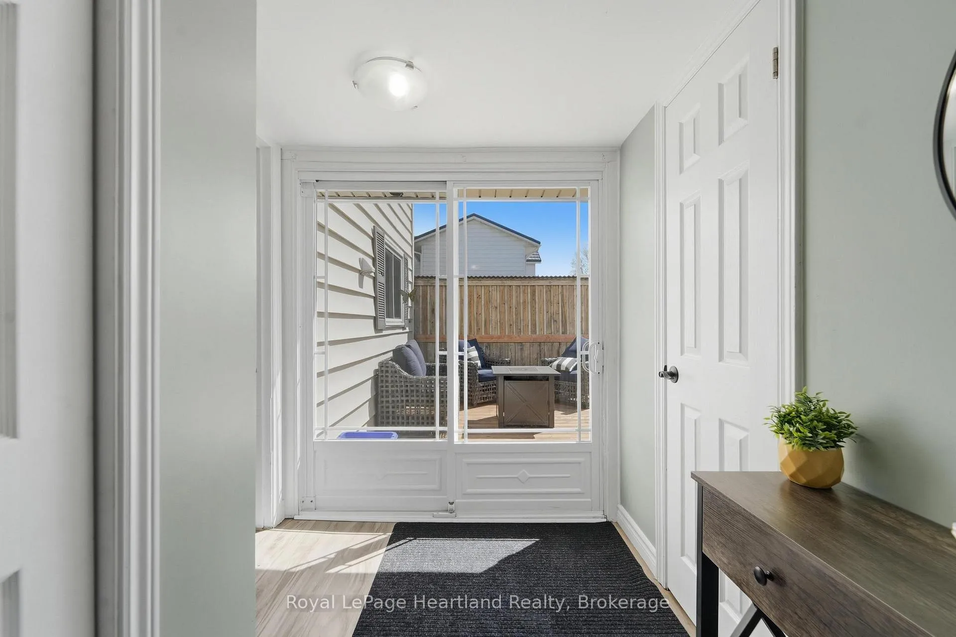 Photo 3 of 128 Eldon Street, Goderich, Goderich (Town) — HOMEH