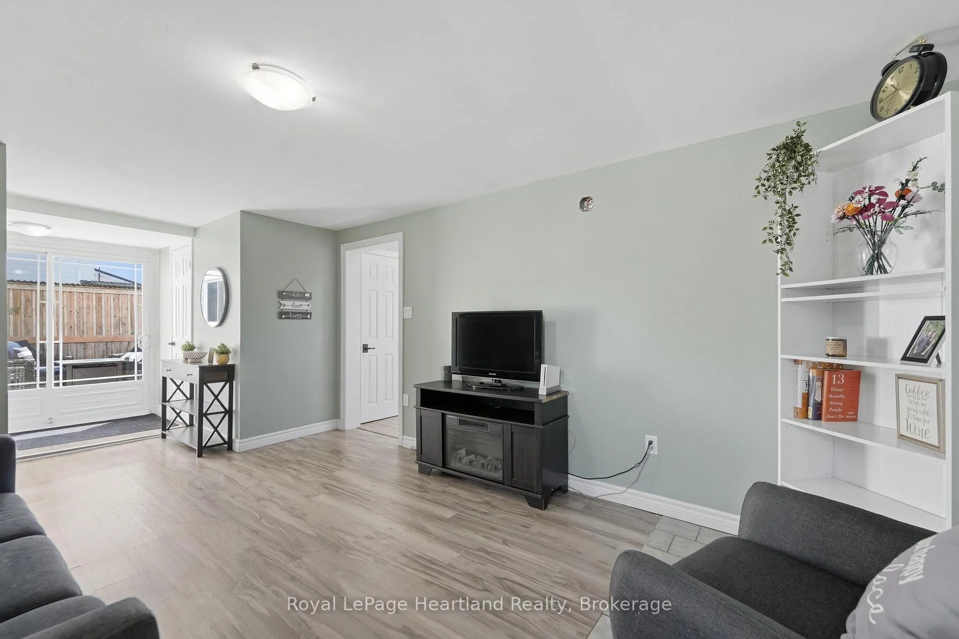 Photo 6 of 128 Eldon Street, Goderich, Goderich (Town) — HOMEH