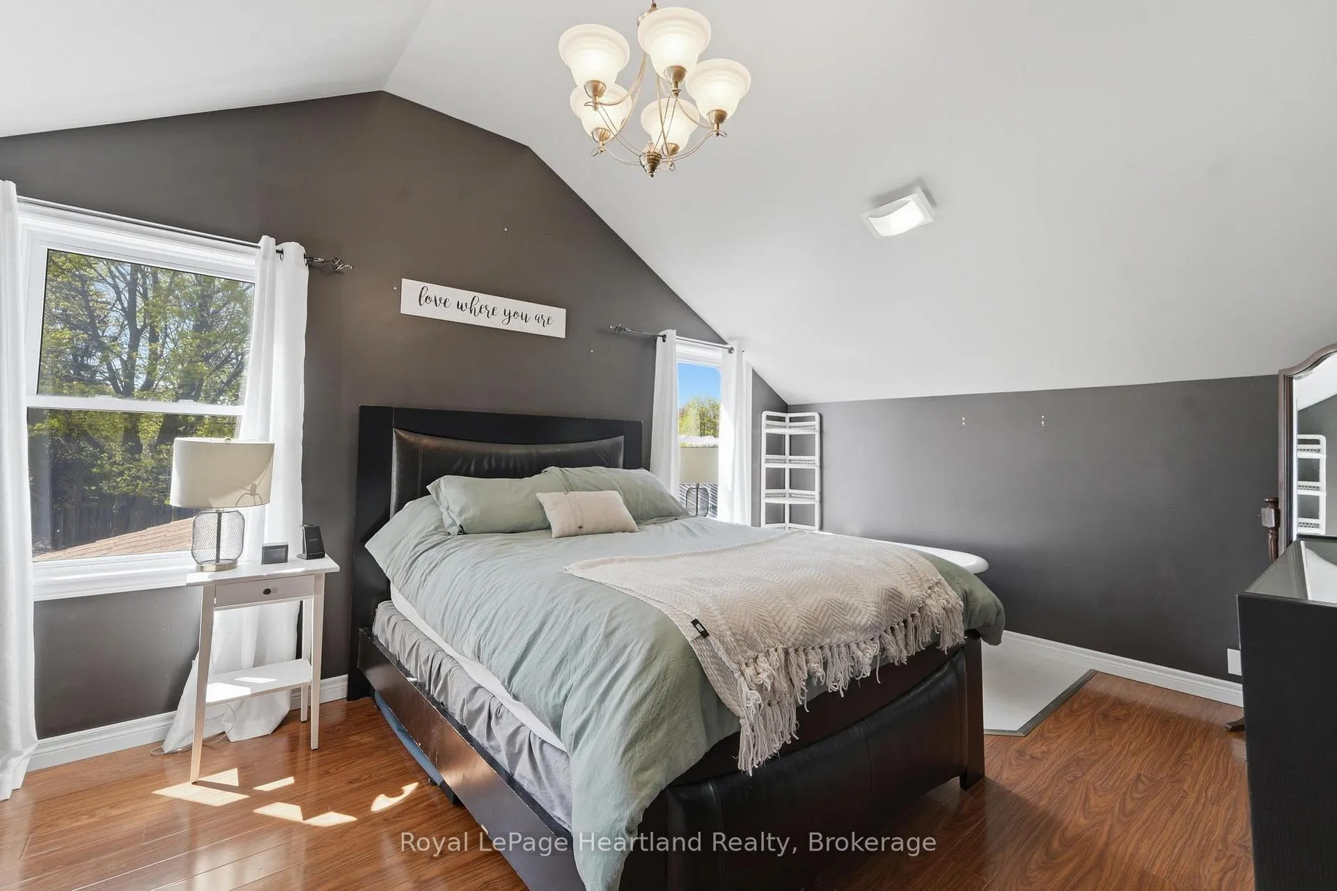 Photo 33 of 128 Eldon Street, Goderich, Goderich (Town) — HOMEH