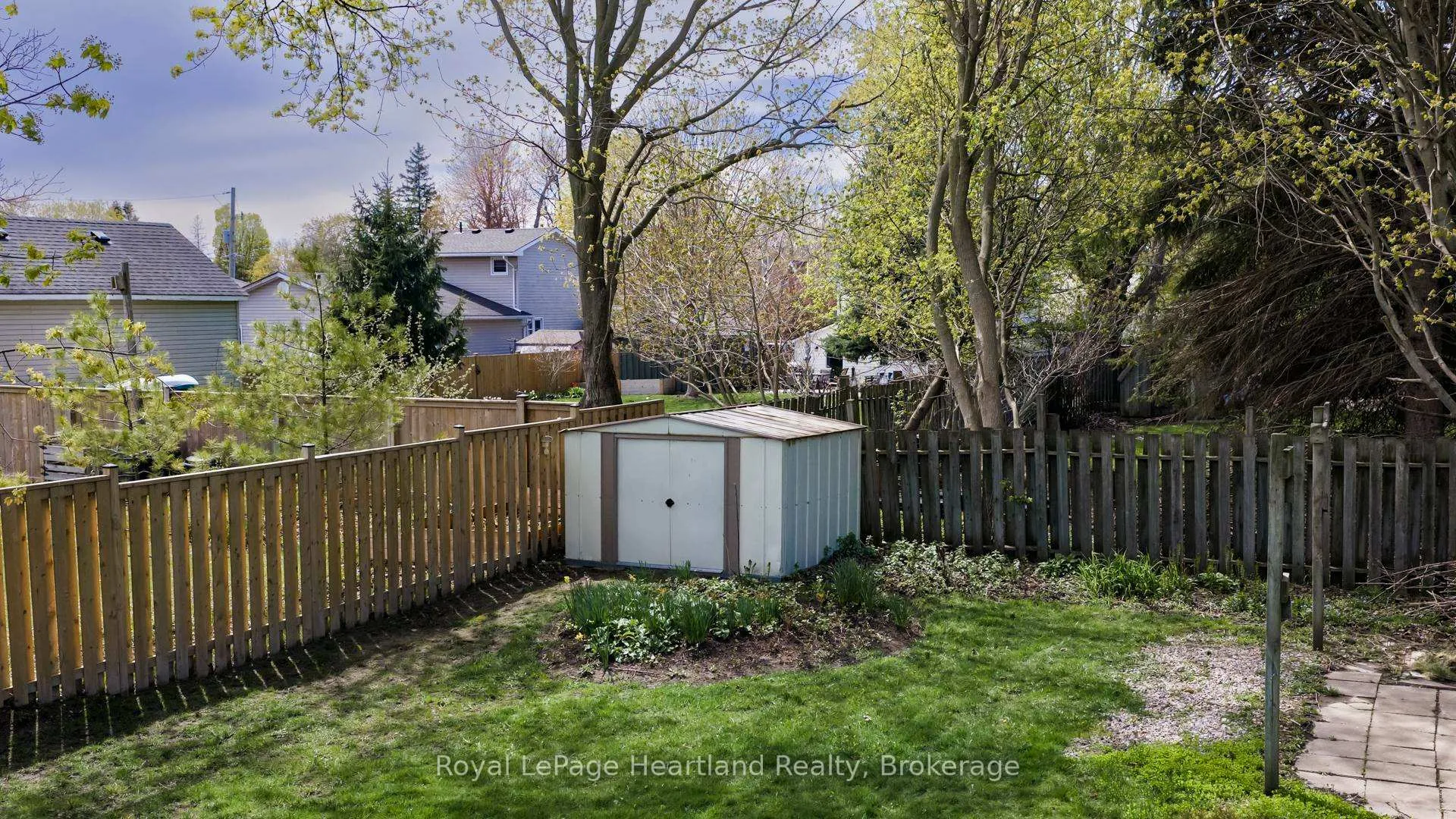 Photo 42 of 128 Eldon Street, Goderich, Goderich (Town) — HOMEH