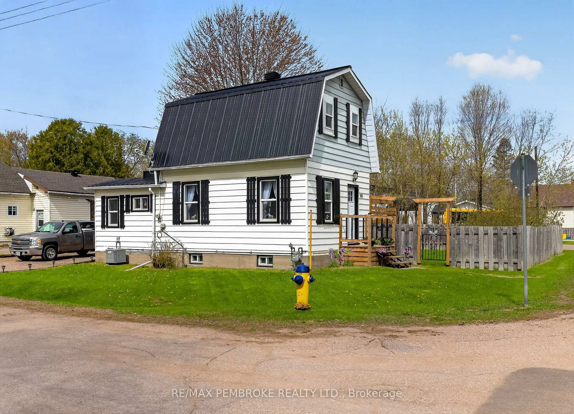 Photo of 302 Willard Street