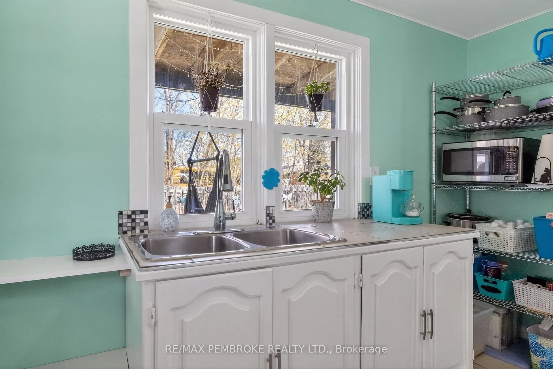Photo 10 of 302 Willard Street, Pembroke — HOMEH