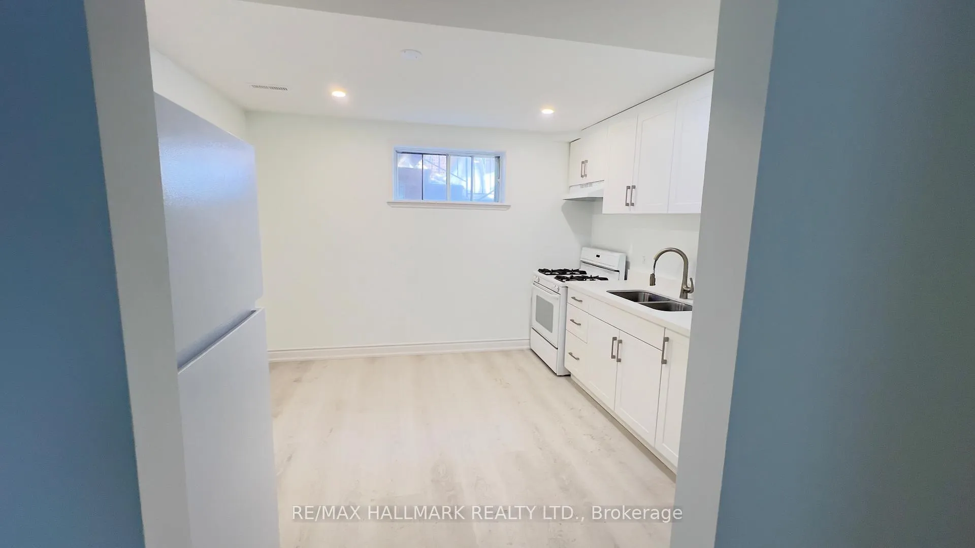 Photo 3 of Unit Basement, 131 Southview Drive, Vaughan, Concord — HOMEH