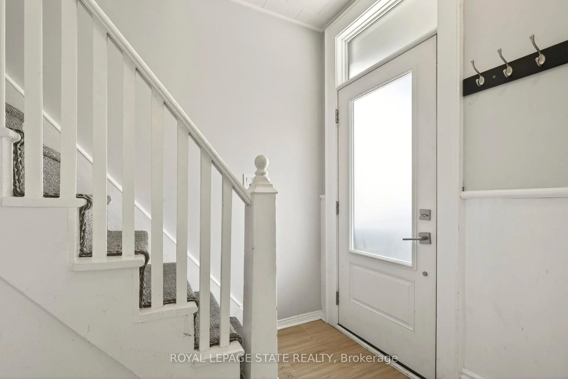Photo 6 of 1236 Cannon Street E, Hamilton, Crown Point — HOMEH