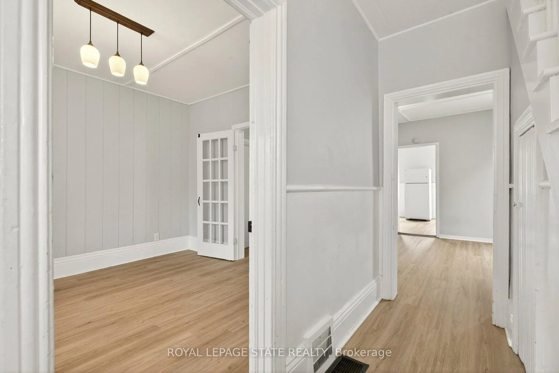 Photo 9 of 1236 Cannon Street E, Hamilton, Crown Point — HOMEH