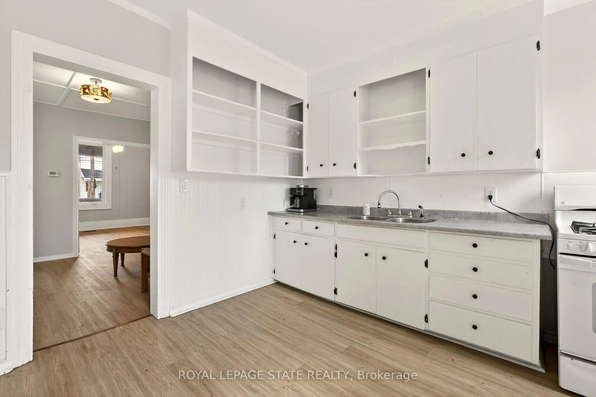Photo 21 of 1236 Cannon Street E, Hamilton, Crown Point — HOMEH