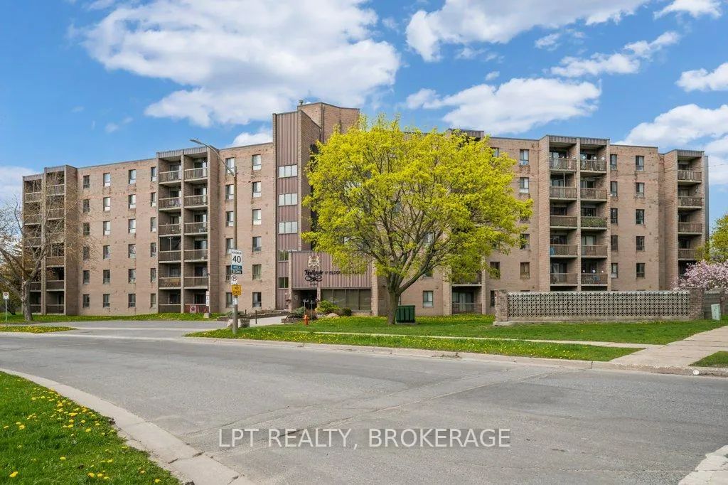 Photo 2 of Unit 303, 17 Eldon Hall Place, Kingston, Central City West — HOMEH