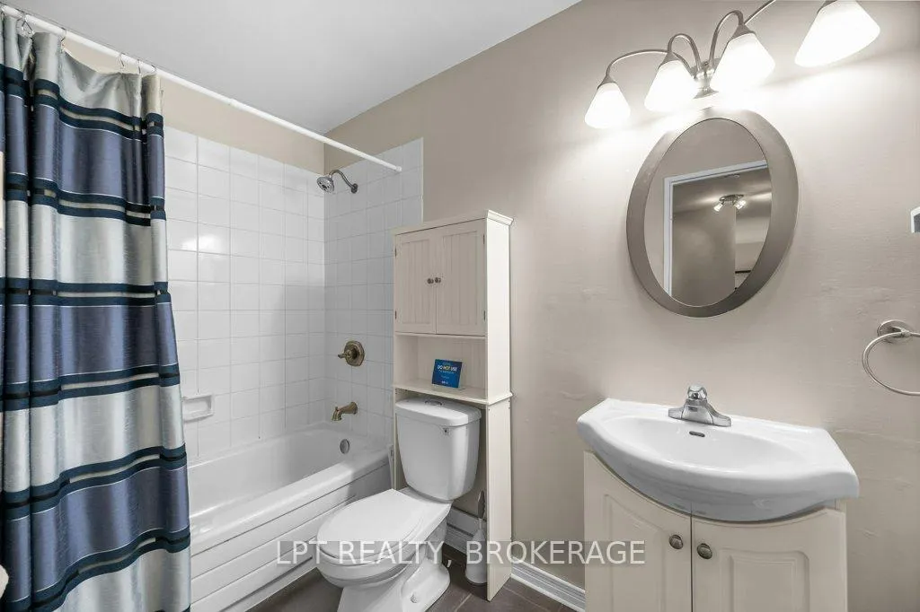 Photo 18 of Unit 303, 17 Eldon Hall Place, Kingston, Central City West — HOMEH