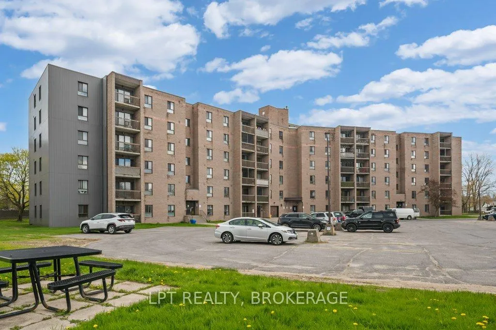 Photo 22 of Unit 303, 17 Eldon Hall Place, Kingston, Central City West — HOMEH