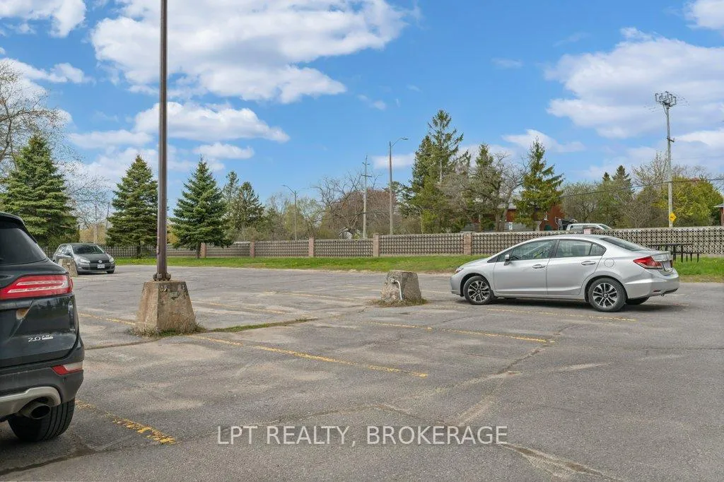 Photo 29 of Unit 303, 17 Eldon Hall Place, Kingston, Central City West — HOMEH