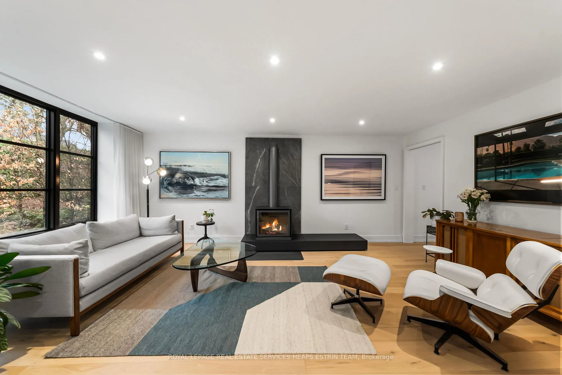 Photo 3 of 1 Moorehill Drive, Toronto, Leaside — HOMEH