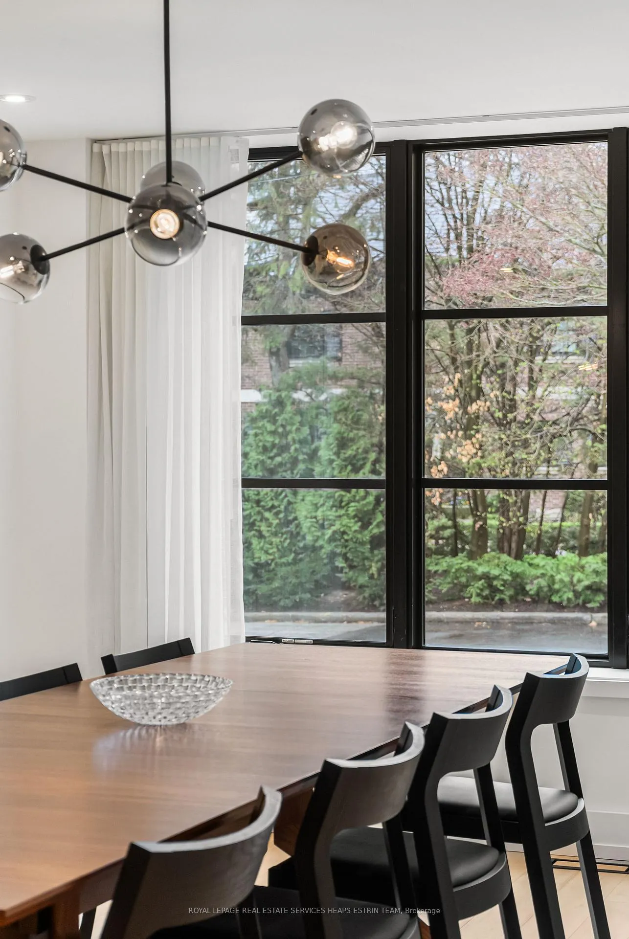 Photo 7 of 1 Moorehill Drive, Toronto, Leaside — HOMEH
