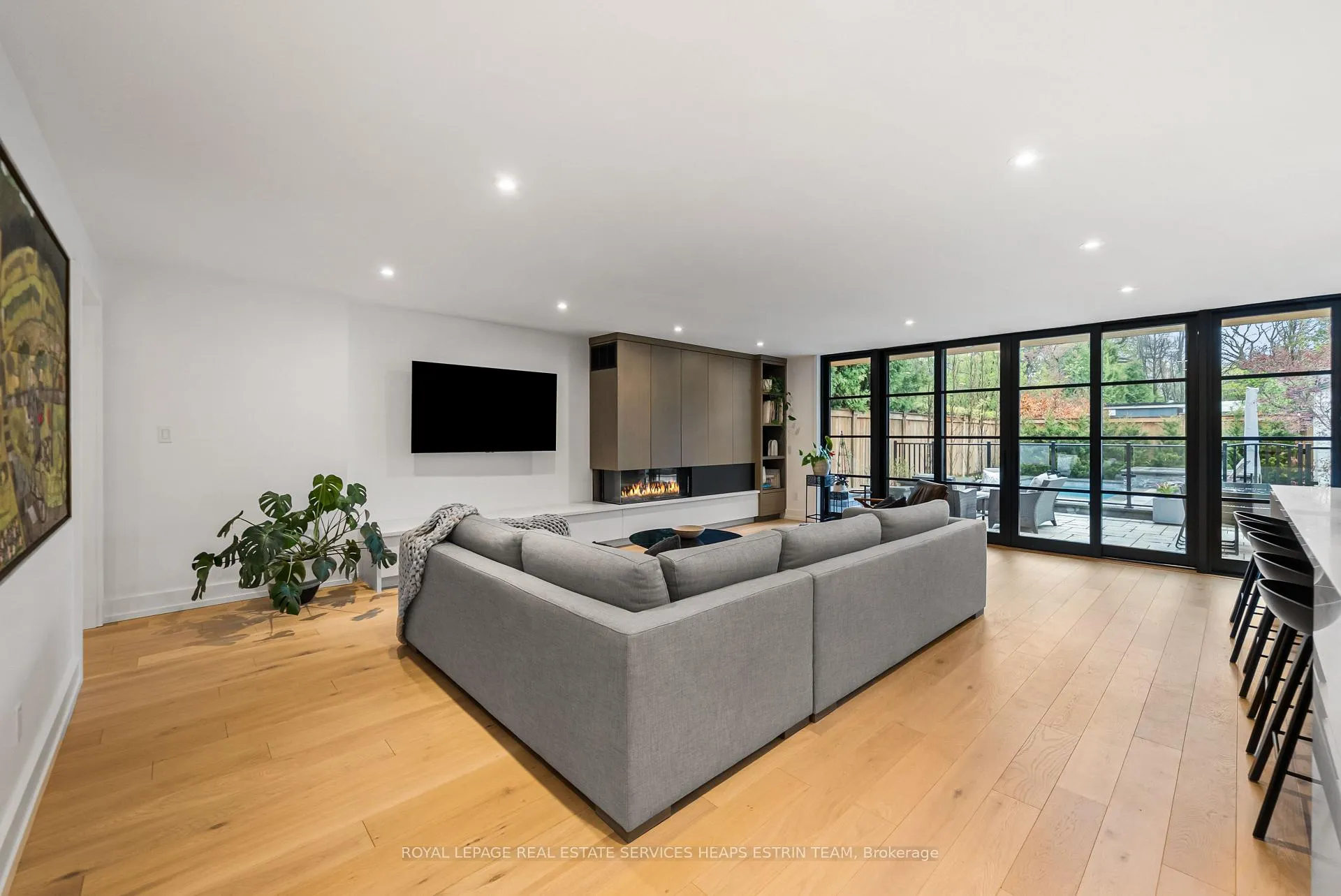 Photo 12 of 1 Moorehill Drive, Toronto, Leaside — HOMEH