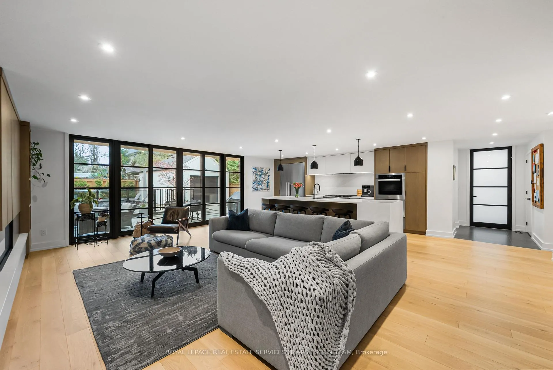 Photo 13 of 1 Moorehill Drive, Toronto, Leaside — HOMEH