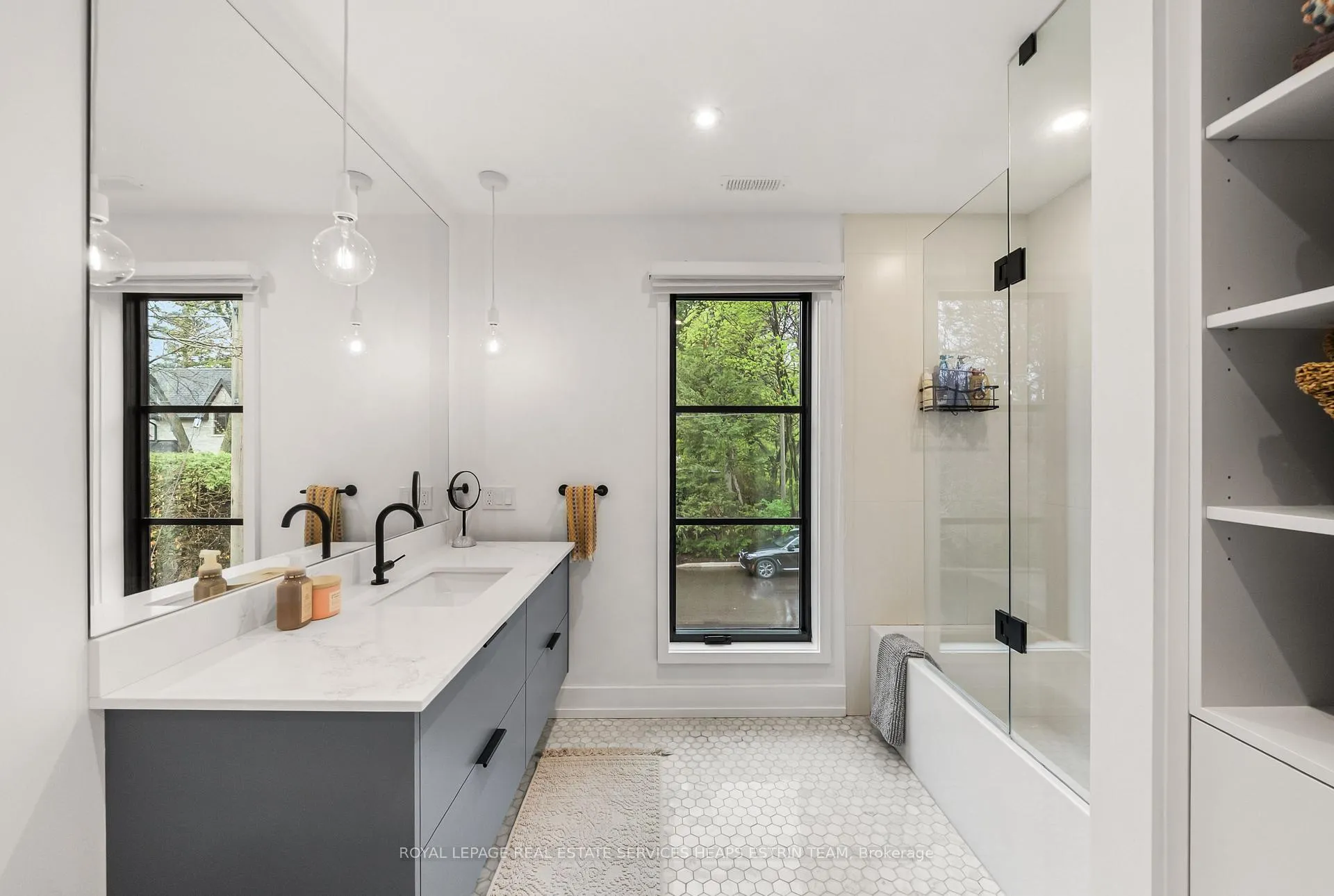 Photo 28 of 1 Moorehill Drive, Toronto, Leaside — HOMEH