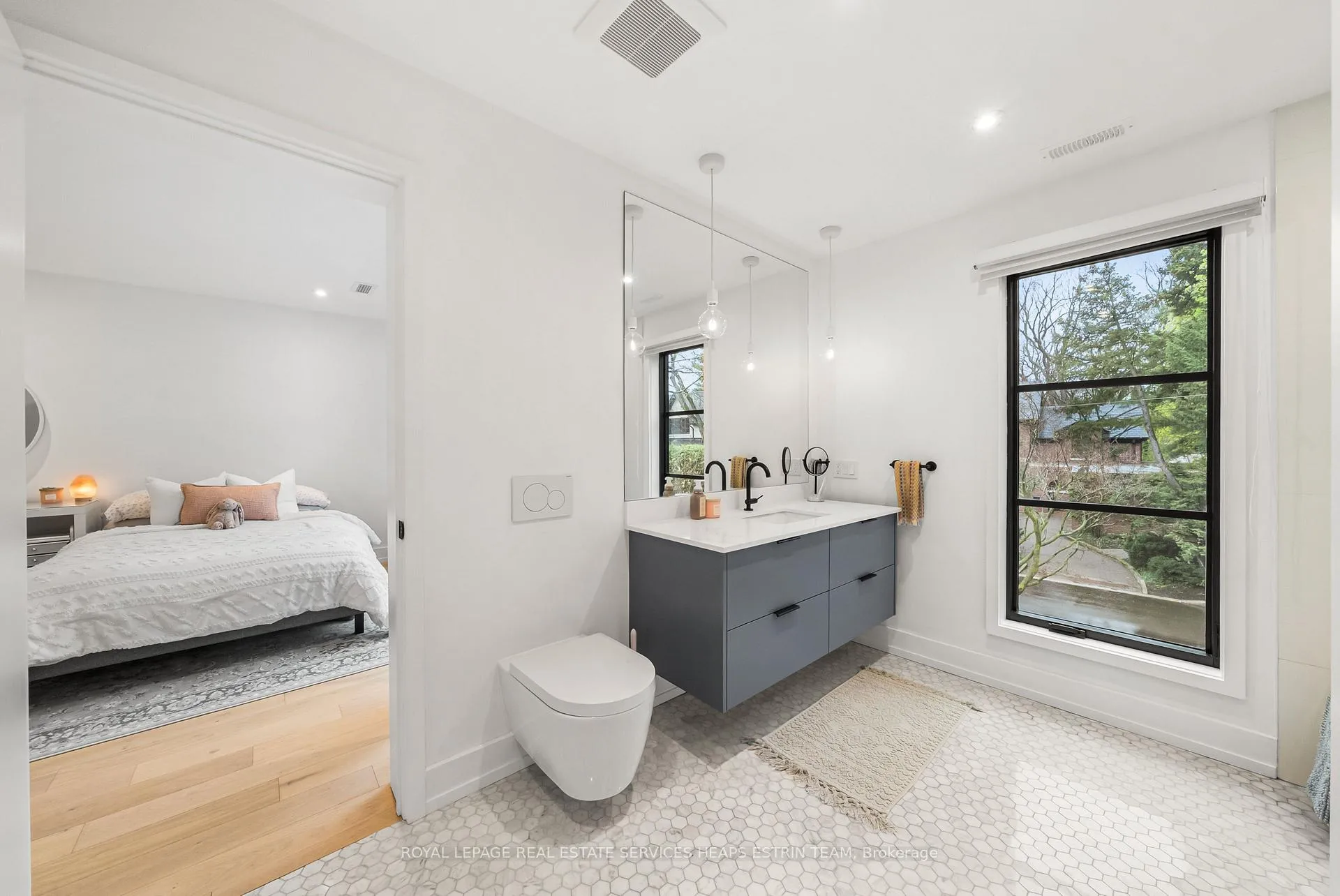 Photo 29 of 1 Moorehill Drive, Toronto, Leaside — HOMEH