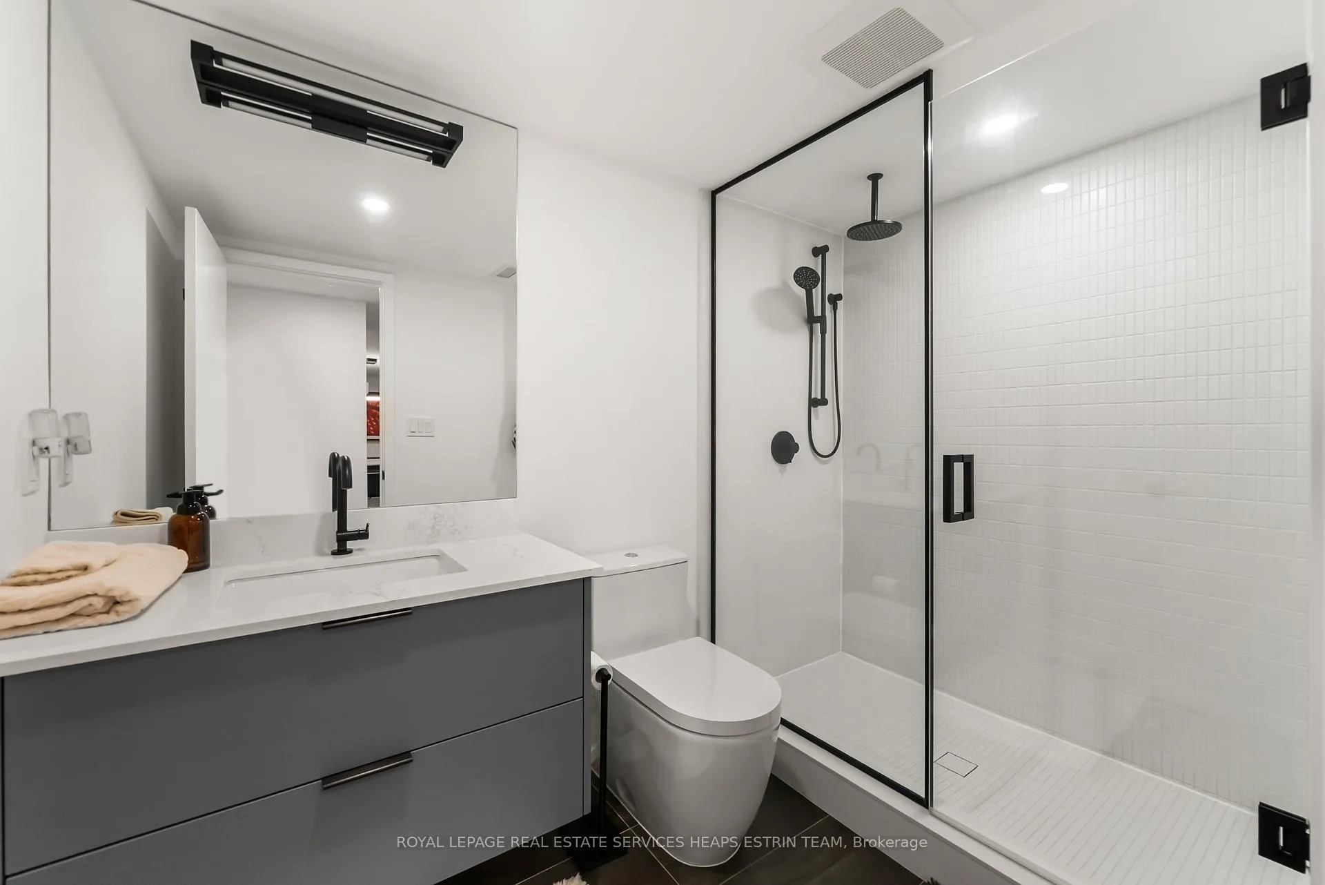Photo 39 of 1 Moorehill Drive, Toronto, Leaside — HOMEH