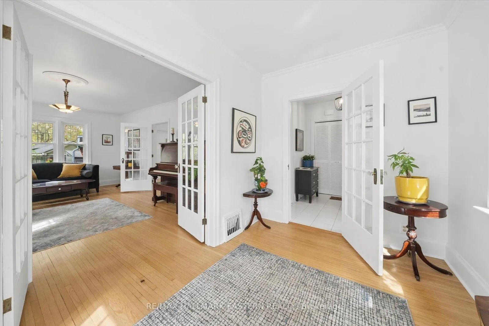 Photo 7 of 301 Engleburn Avenue, Peterborough, Ashburnham Ward 4 — HOMEH