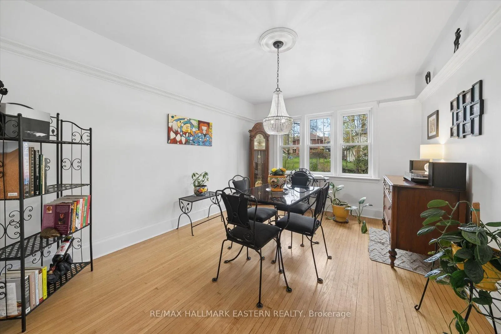 Photo 11 of 301 Engleburn Avenue, Peterborough, Ashburnham Ward 4 — HOMEH