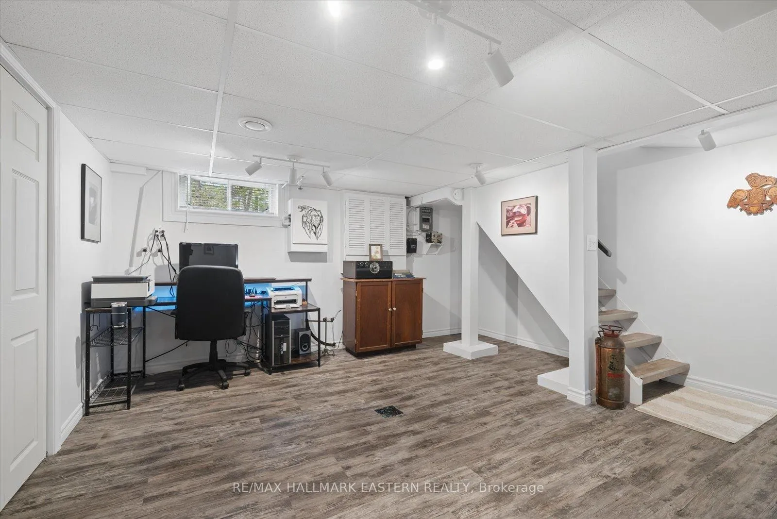 Photo 27 of 301 Engleburn Avenue, Peterborough, Ashburnham Ward 4 — HOMEH