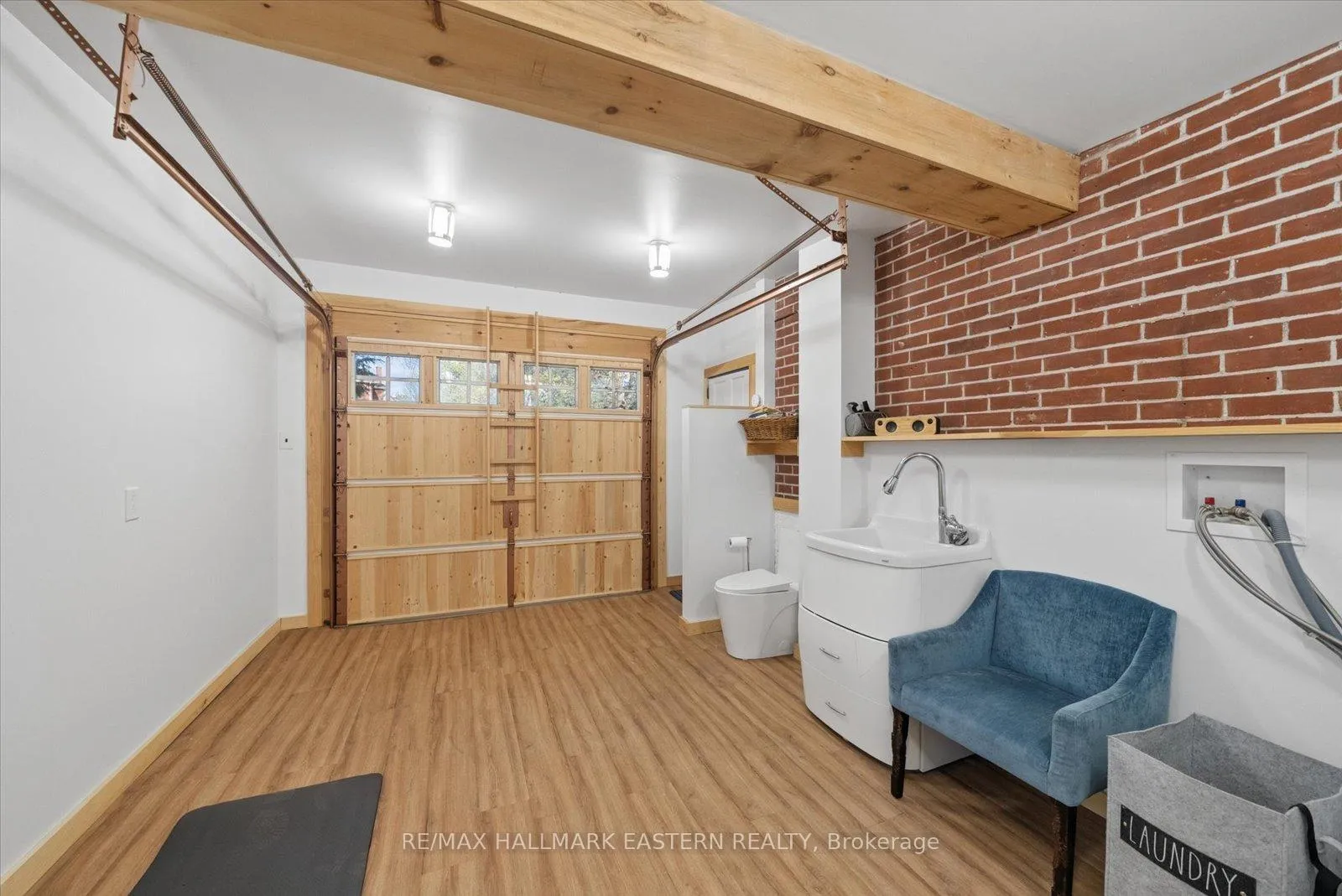 Photo 34 of 301 Engleburn Avenue, Peterborough, Ashburnham Ward 4 — HOMEH