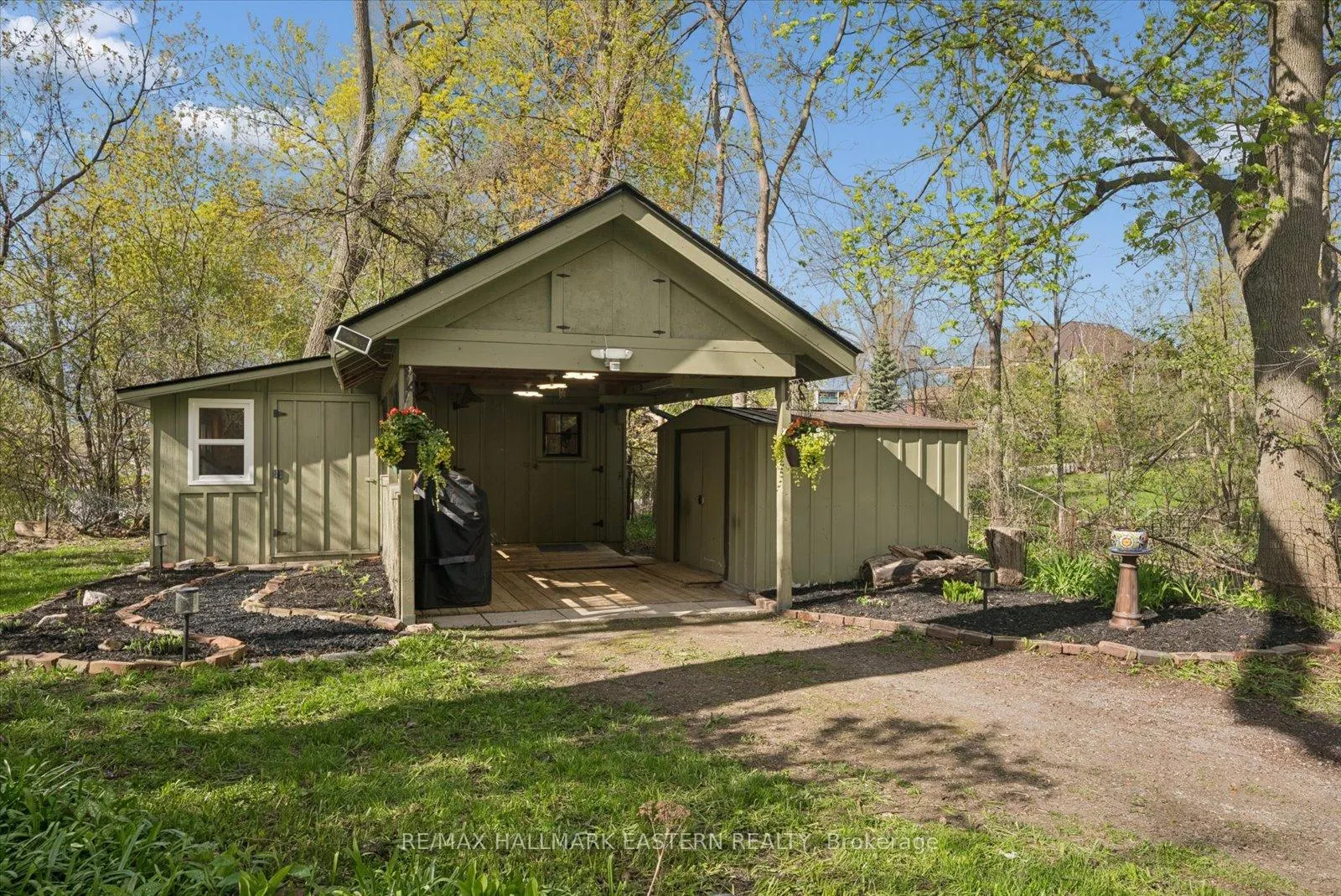 Photo 35 of 301 Engleburn Avenue, Peterborough, Ashburnham Ward 4 — HOMEH