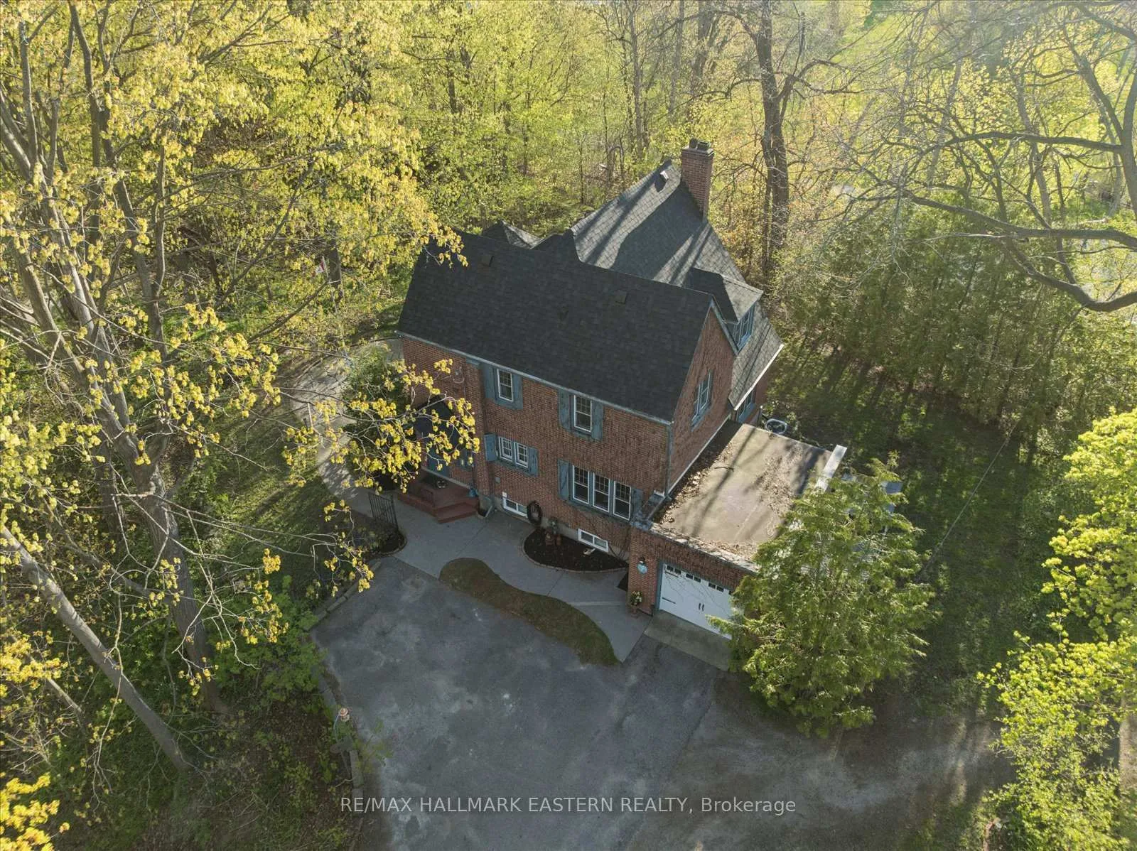 Photo 40 of 301 Engleburn Avenue, Peterborough, Ashburnham Ward 4 — HOMEH