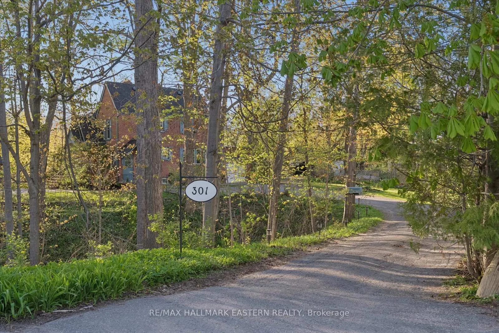 Photo 43 of 301 Engleburn Avenue, Peterborough, Ashburnham Ward 4 — HOMEH