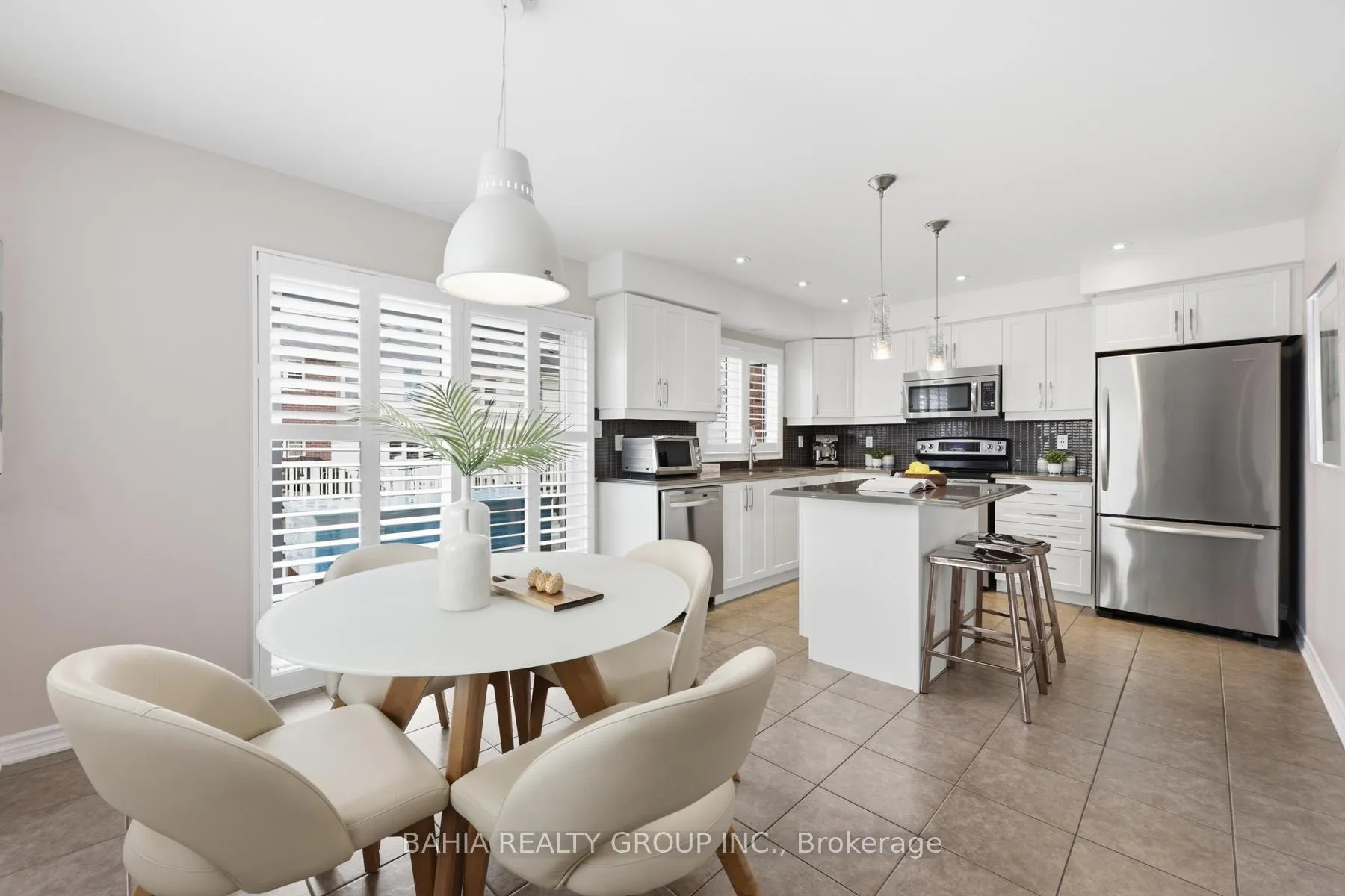 Photo 24 of 638 Gervais Terrace, Milton, Coates — HOMEH