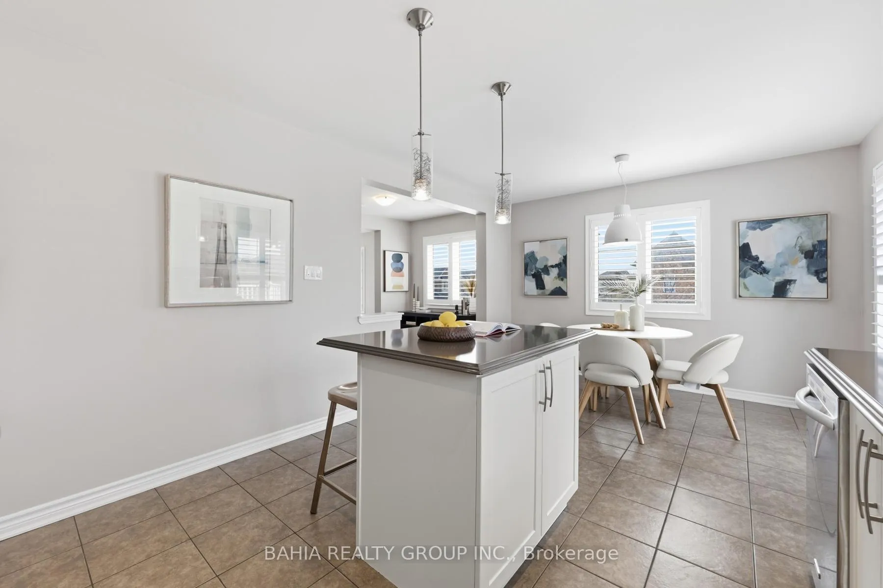Photo 27 of 638 Gervais Terrace, Milton, Coates — HOMEH