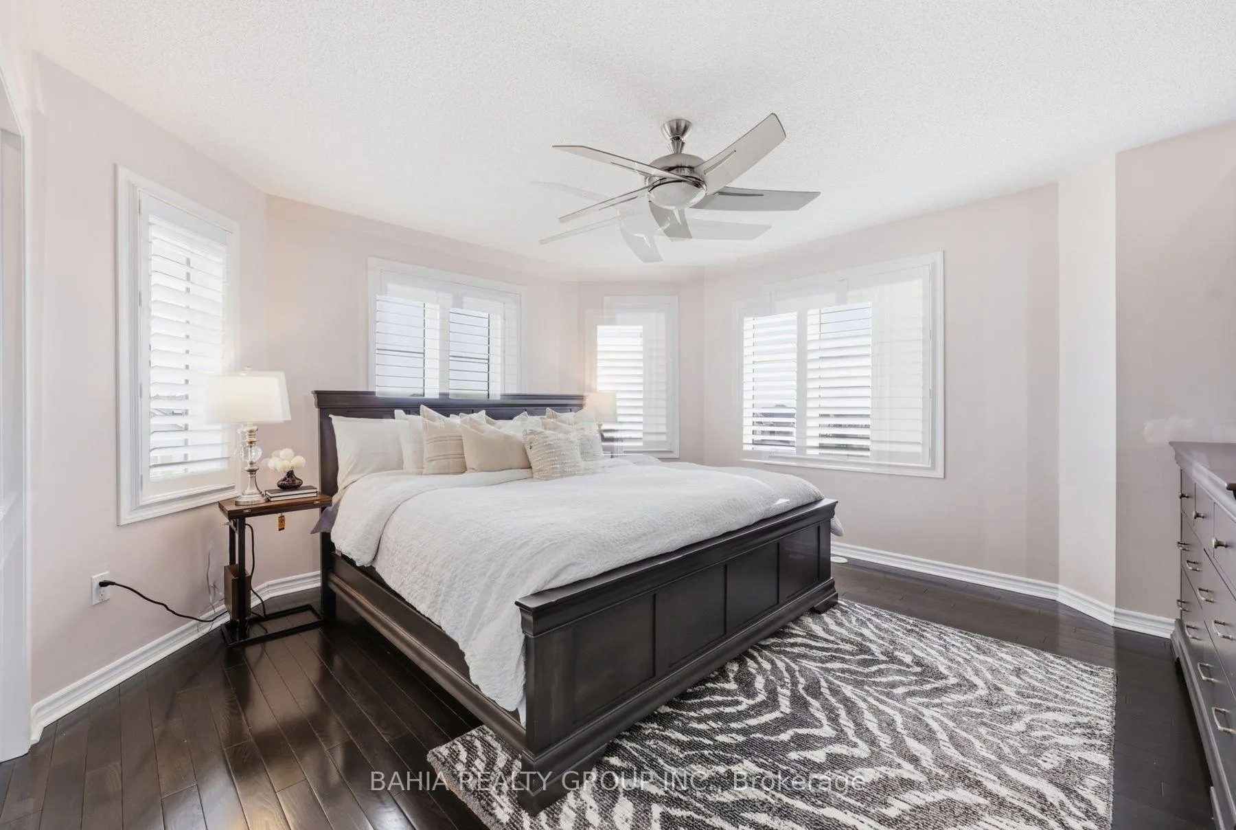 Photo 29 of 638 Gervais Terrace, Milton, Coates — HOMEH