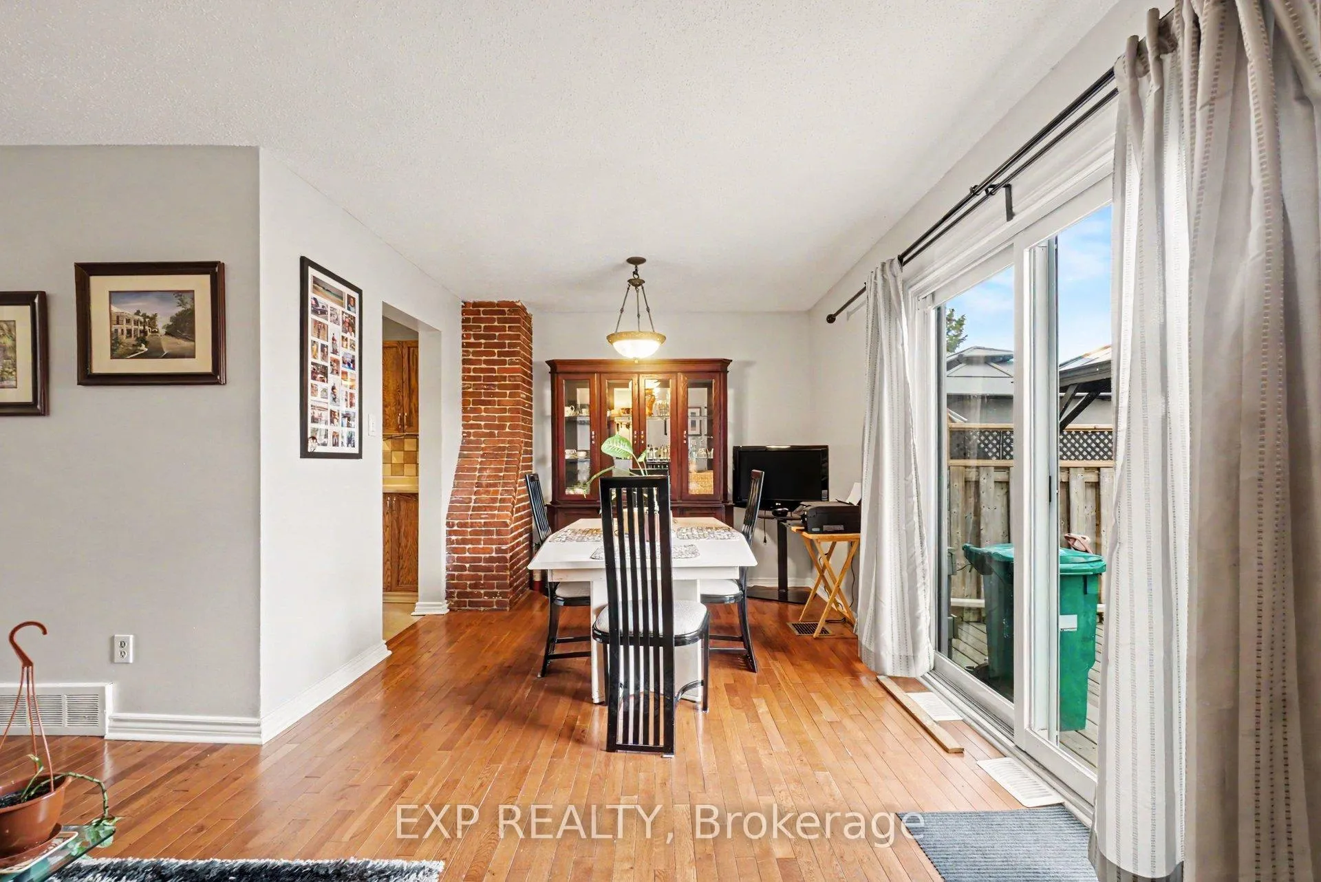 Photo 5 of Unit 12, 6461 Colony Square, Ottawa, Convent Glen North — HOMEH