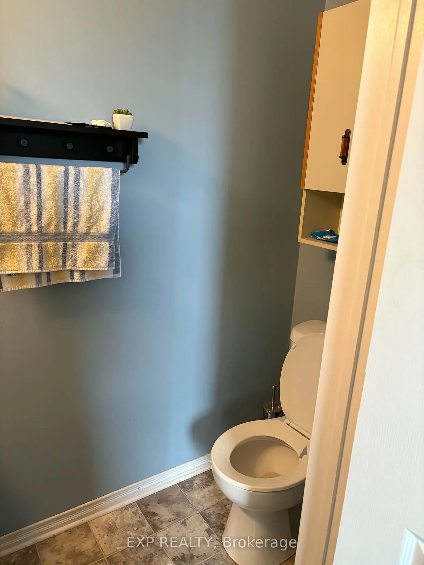 Photo 11 of Unit 12, 6461 Colony Square, Ottawa, Convent Glen North — HOMEH