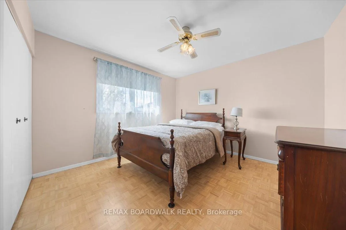 Photo 19 of 28 Glenmanor Drive, Ottawa, Meadowlands/Crestview — HOMEH
