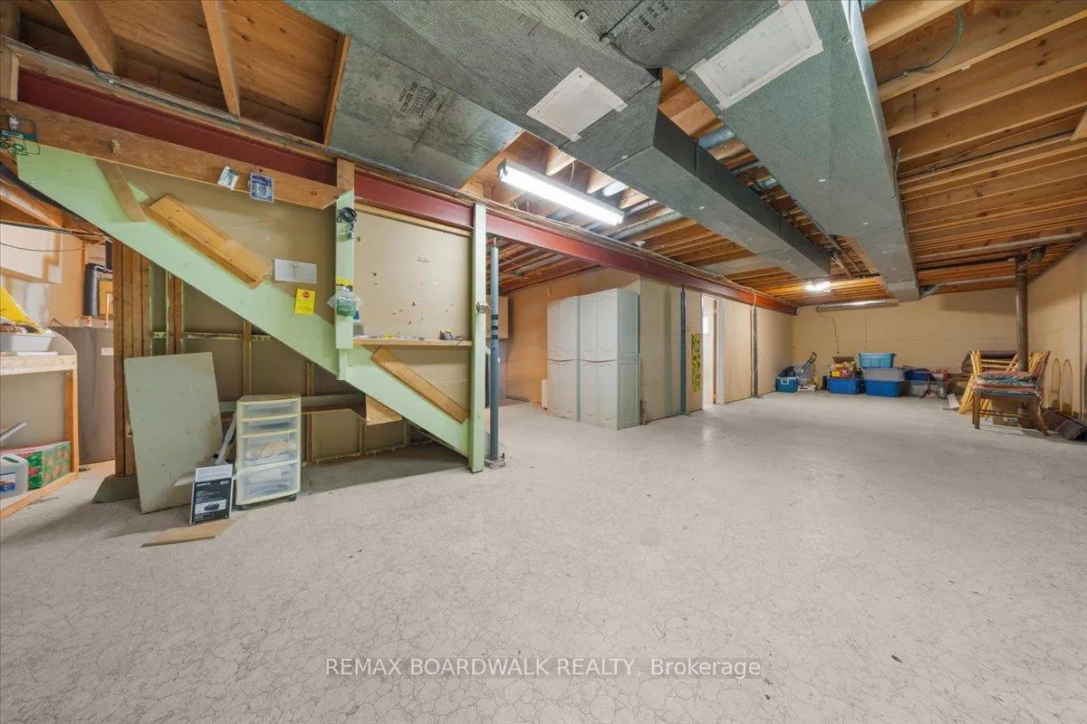 Photo 26 of 28 Glenmanor Drive, Ottawa, Meadowlands/Crestview — HOMEH