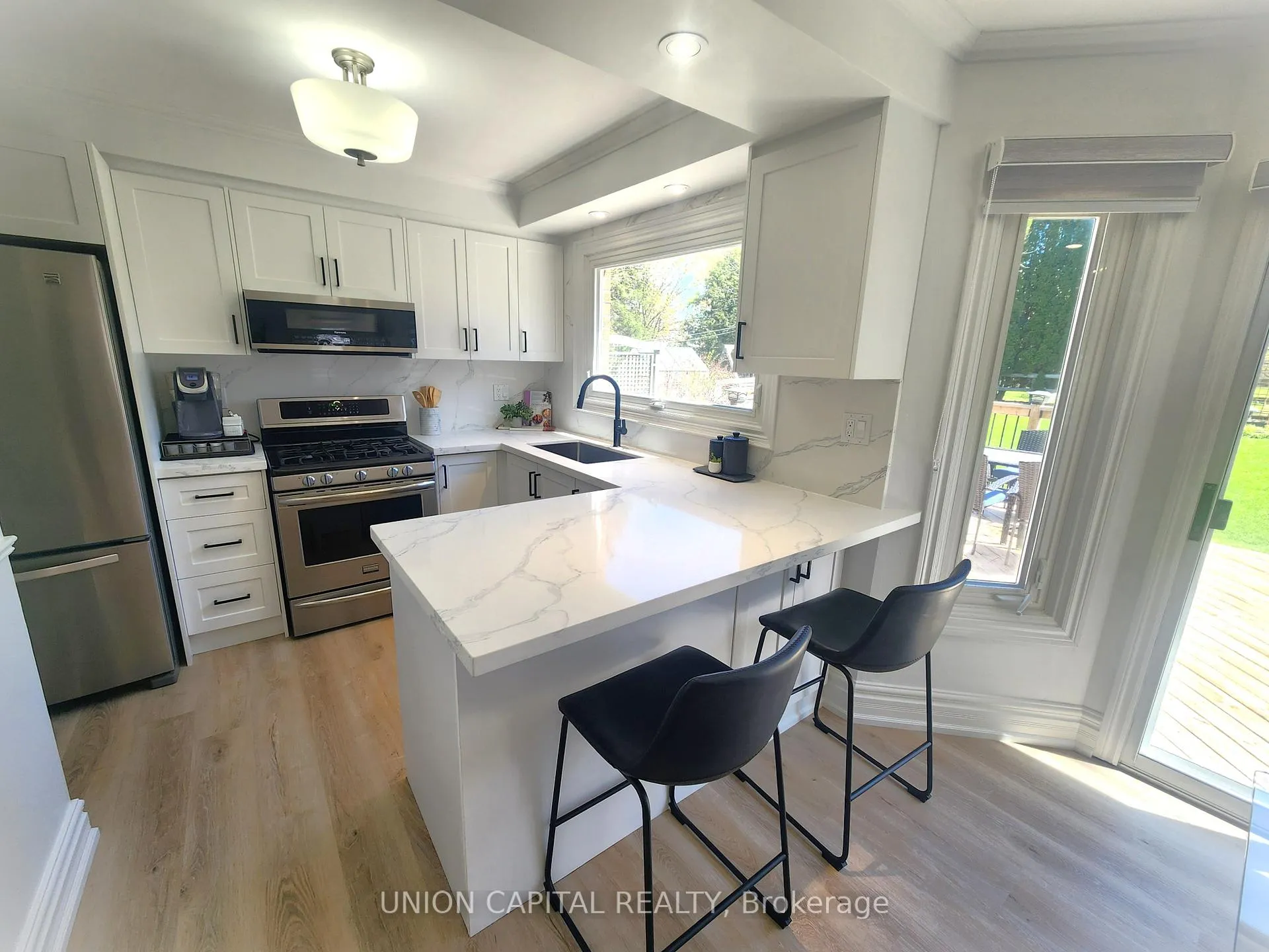 Photo 5 of 37 Carmody Lane, Uxbridge — HOMEH