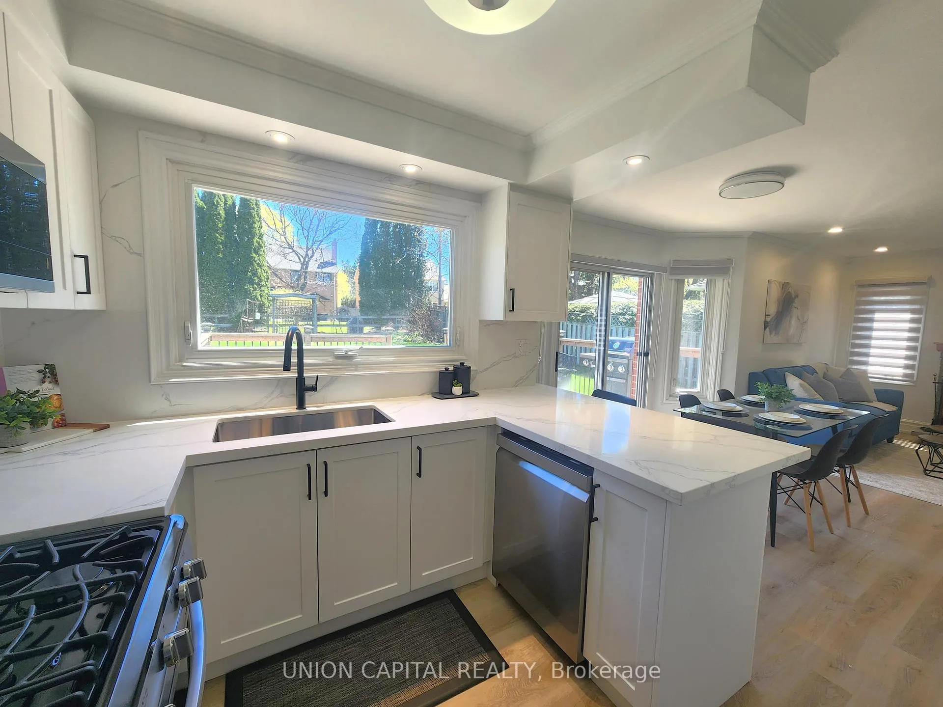 Photo 6 of 37 Carmody Lane, Uxbridge — HOMEH