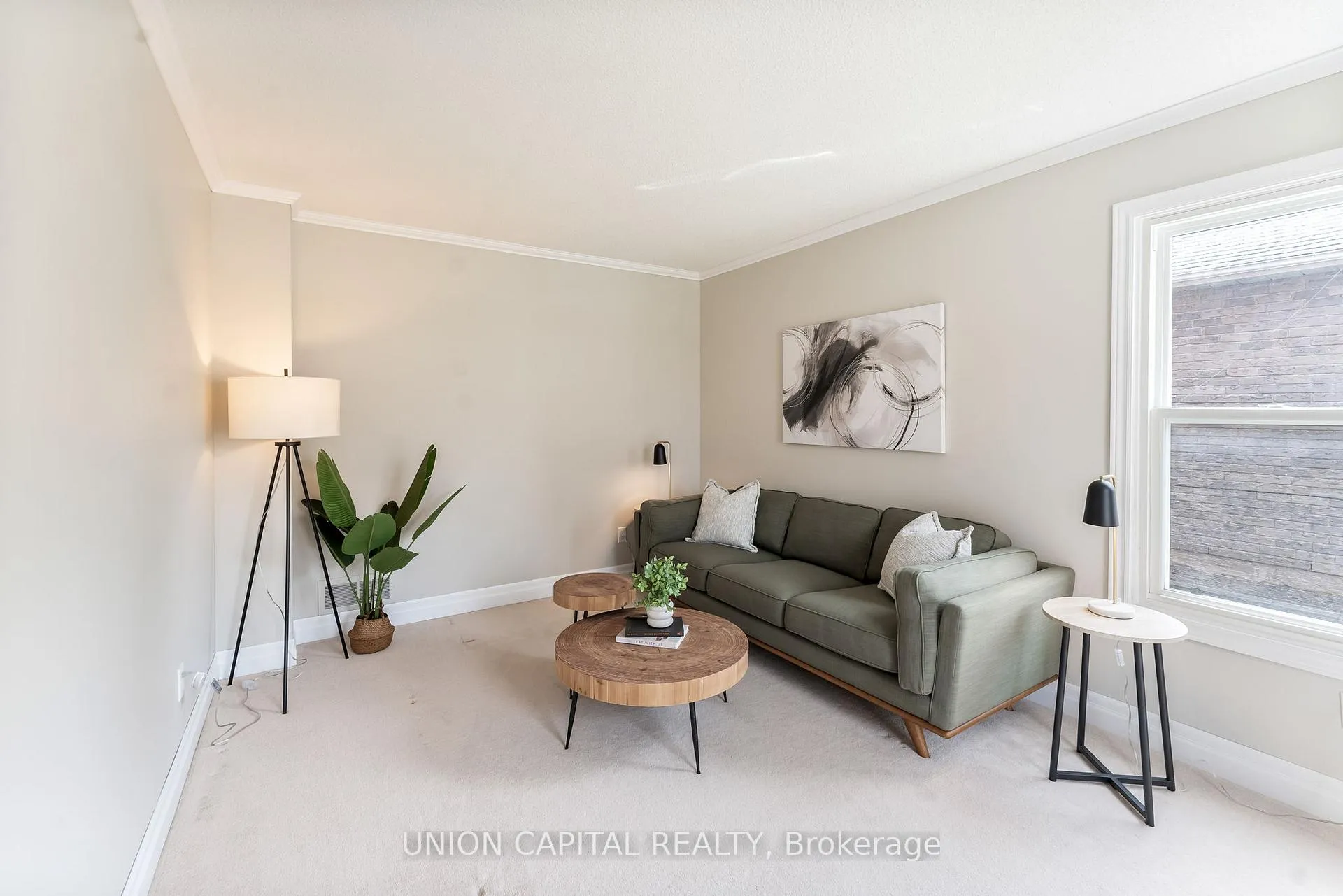 Photo 16 of 37 Carmody Lane, Uxbridge — HOMEH