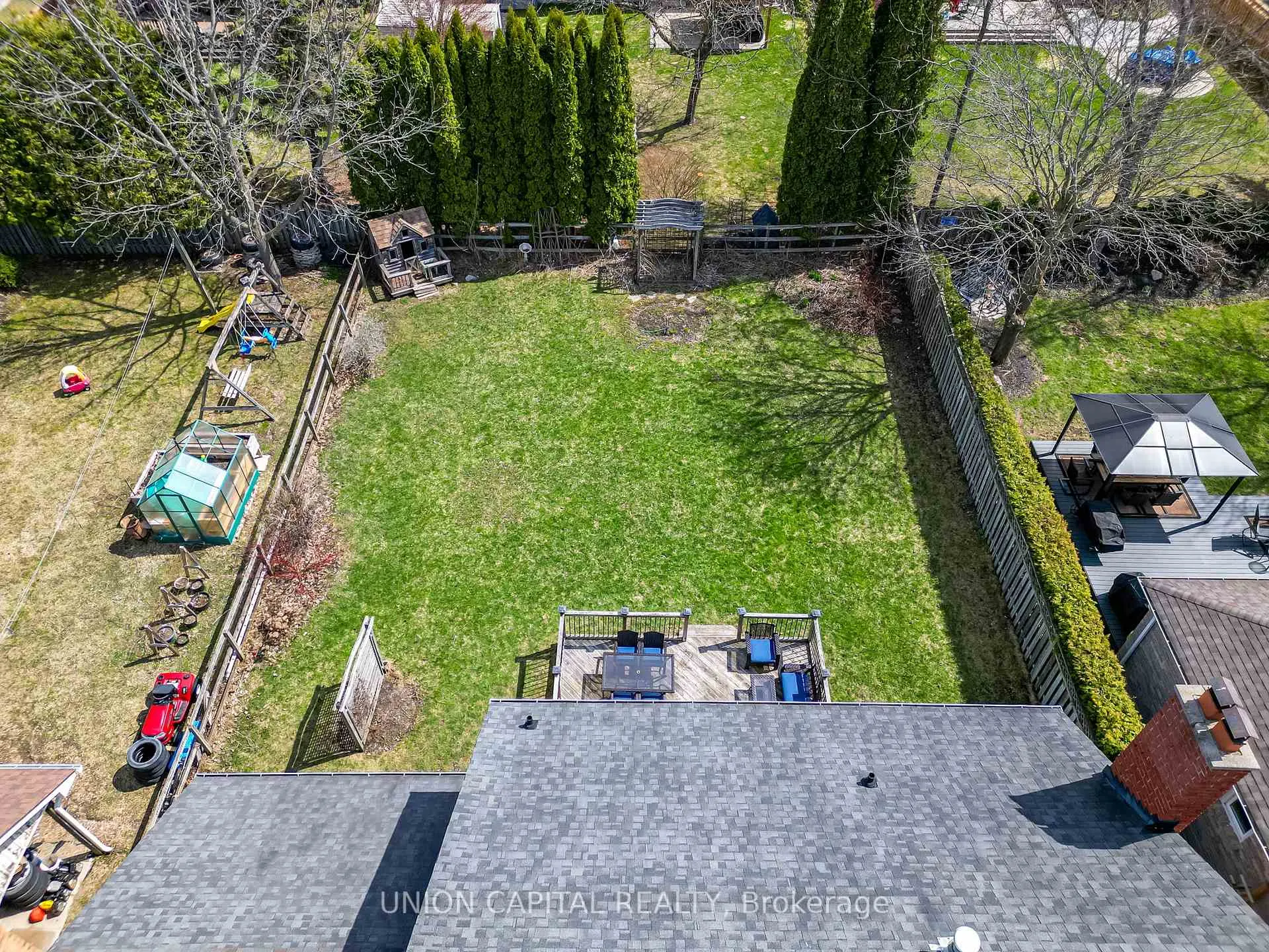 Photo 40 of 37 Carmody Lane, Uxbridge — HOMEH